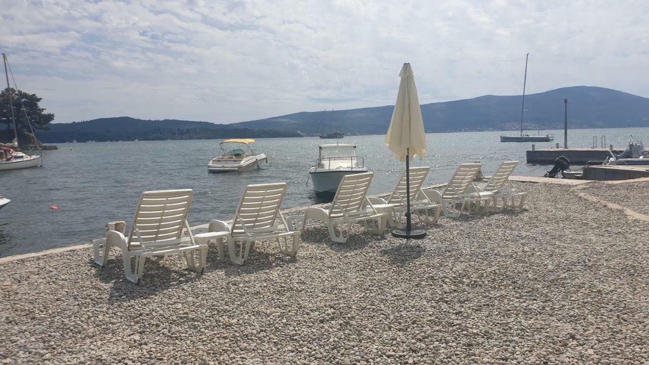 Tondo Apartment Tivat Bagian luar foto